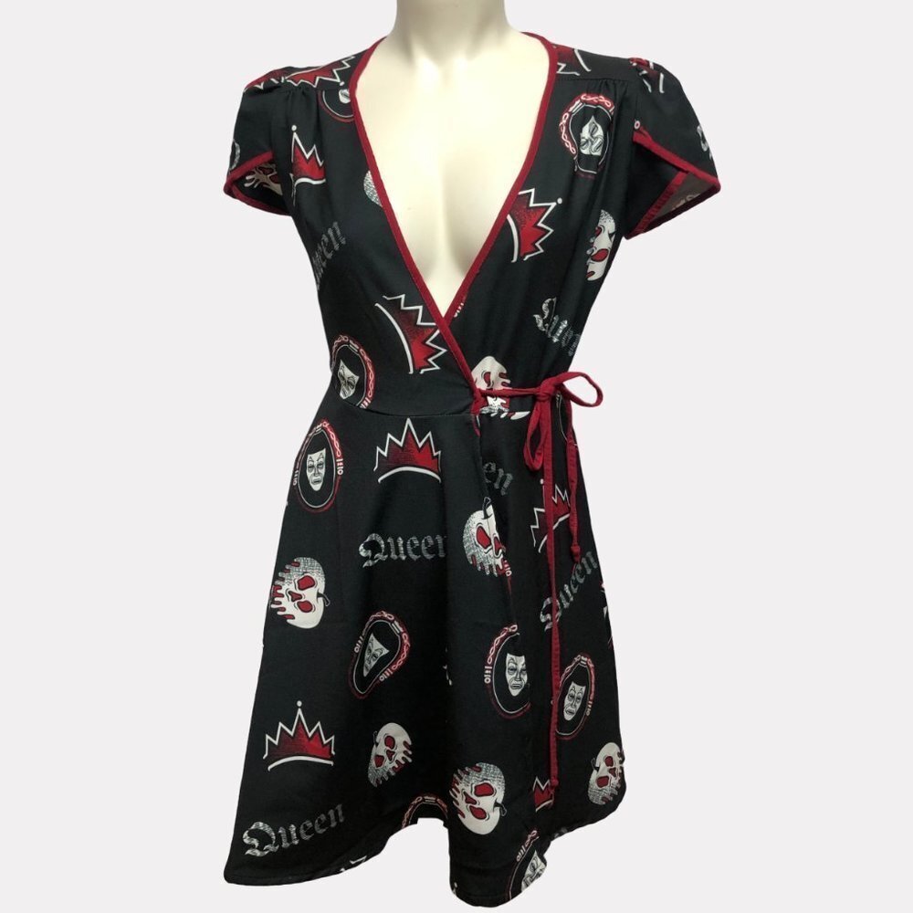𝅺disney Evil Queen Wrap Dress Size XS